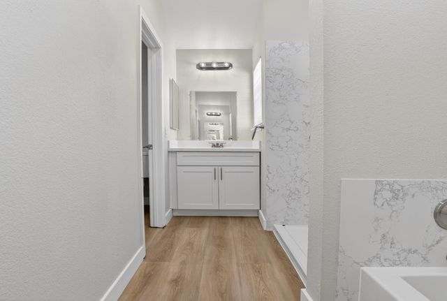 4942 Wind Creek Dr, Sacramento, CA 95838