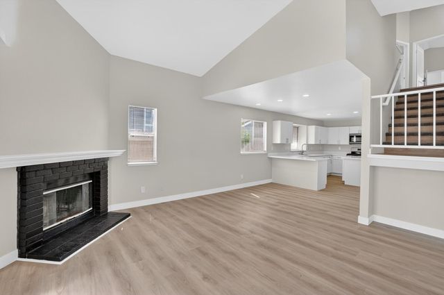 4942 Wind Creek Dr, Sacramento, CA 95838