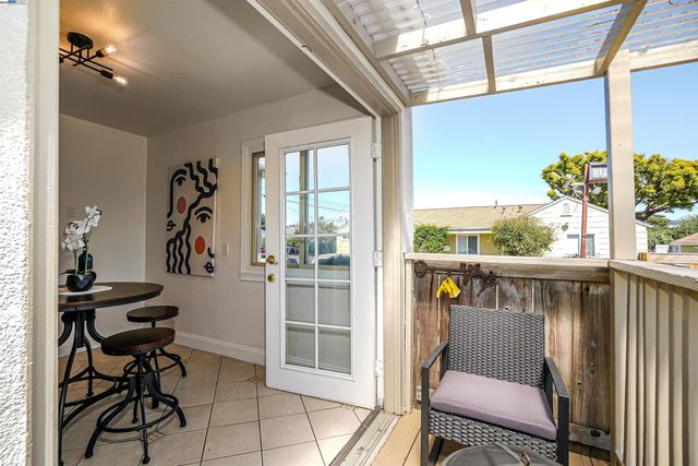 789 17th street, Richmond, CA 94801
