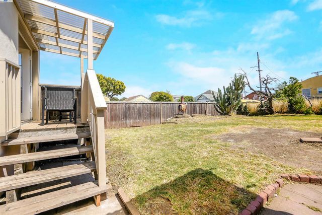 789 17th street, Richmond, CA 94801