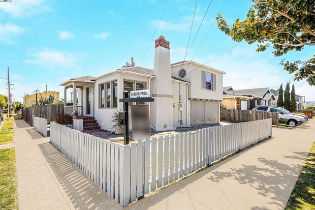 789 17th street, Richmond, CA 94801