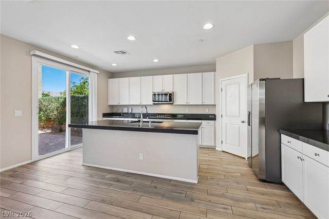 2389 Valissa Street, Henderson, NV 89044