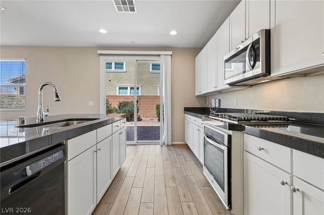2389 Valissa Street, Henderson, NV 89044