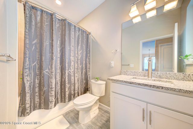 3930 Playa Del Sol Drive 206, Rockledge, FL 32955