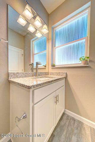 3930 Playa Del Sol Drive 206, Rockledge, FL 32955