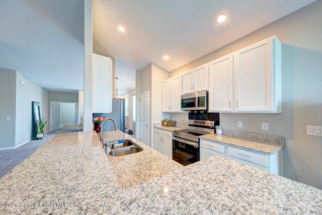 3930 Playa Del Sol Drive 206, Rockledge, FL 32955