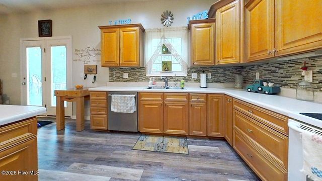 1180 Springdale Road, Southport, NC 28461