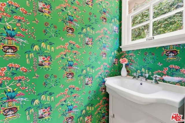 10966 Strathmore Drive 8, Los Angeles, CA 90024