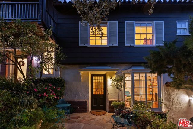 10966 Strathmore Drive 8, Los Angeles, CA 90024