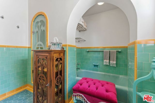 10966 Strathmore Drive 8, Los Angeles, CA 90024