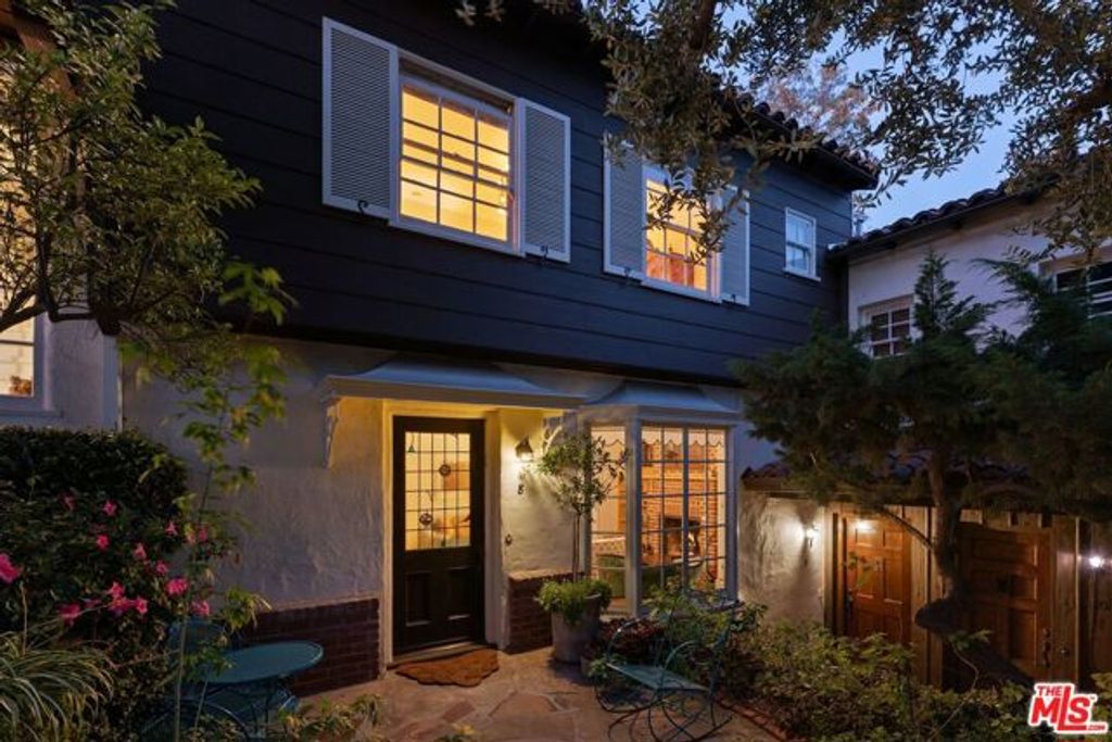 10966 Strathmore Drive 8, Los Angeles, CA 90024