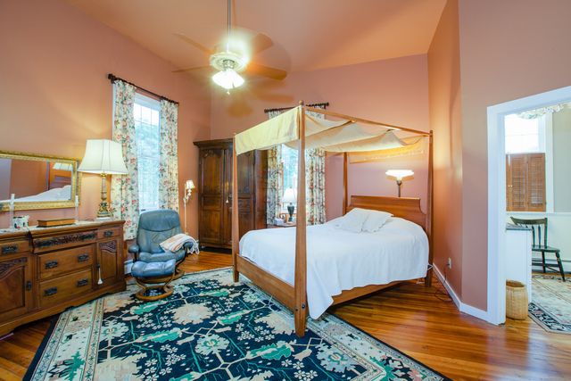 103 Boston Street C, Guilford, CT 06437