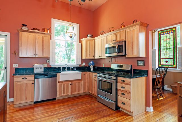 103 Boston Street C, Guilford, CT 06437