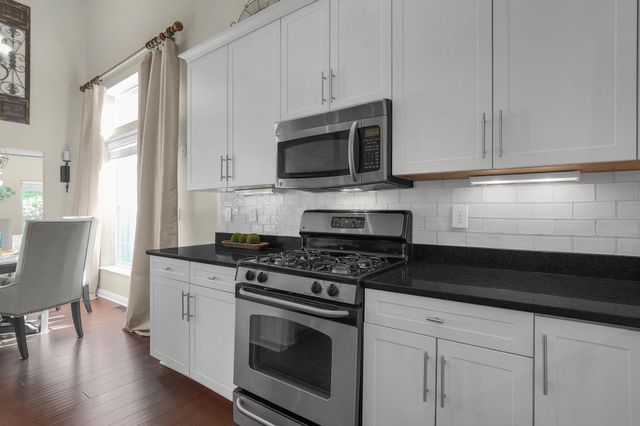 8021 Hillingdon Drive, Powell, OH 43065