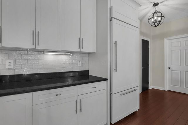 8021 Hillingdon Drive, Powell, OH 43065