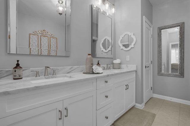 8021 Hillingdon Drive, Powell, OH 43065