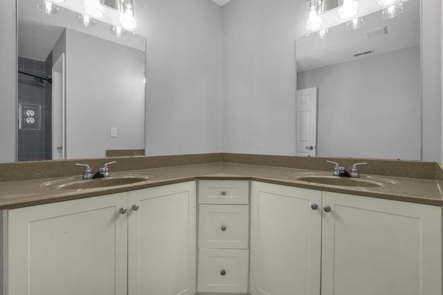 8021 Hillingdon Drive, Powell, OH 43065