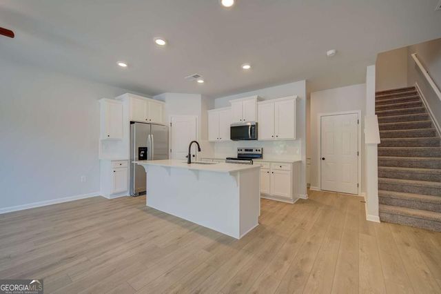 160 Flier Drive, Mcdonough, GA 30253