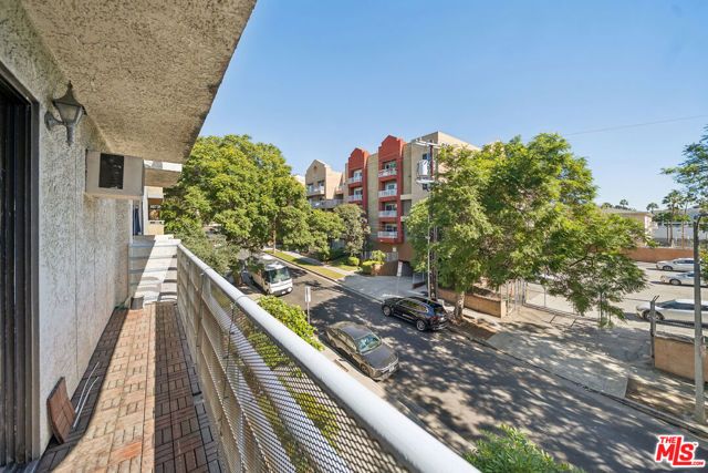 1519 N Martel Avenue 111, Los Angeles, CA 90046