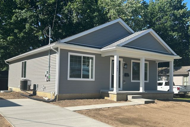 107 Hart Street, Marshall, MI 49068