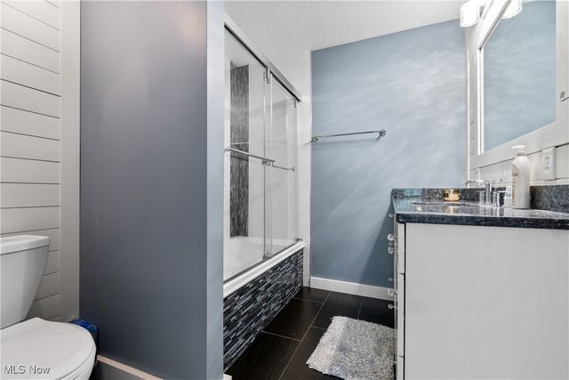 1905 Hampshire Circle NW, Uniontown, OH 44685