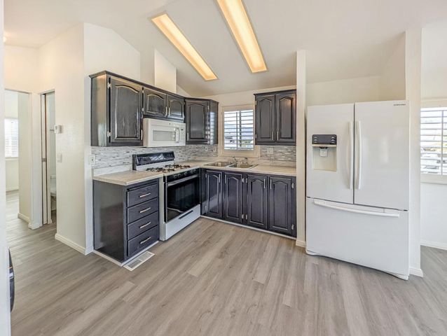 70200 Dillon Road 284, Desert Hot Springs, CA 92241