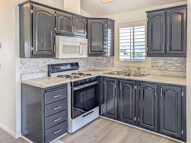 70200 Dillon Road 284, Desert Hot Springs, CA 92241