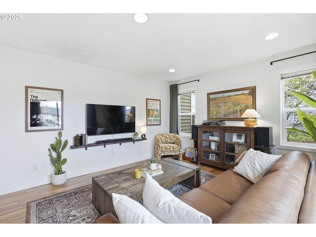 11250 Sw 78TH Ave, Tigard, OR 97223