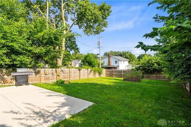 327 Forest Street, Fairborn, OH 45324