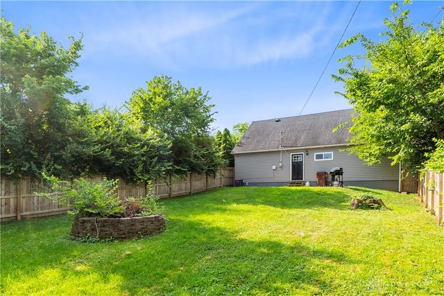 327 Forest Street, Fairborn, OH 45324