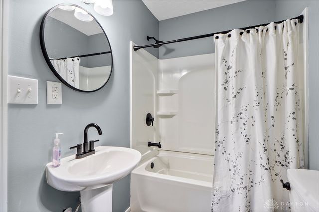 327 Forest Street, Fairborn, OH 45324