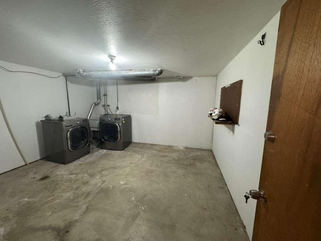 37102 Aberdeen Drive 10, Sterling Heights, MI 48312