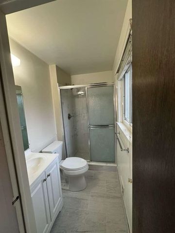 37102 Aberdeen Drive 10, Sterling Heights, MI 48312