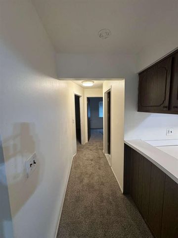 37102 Aberdeen Drive 10, Sterling Heights, MI 48312