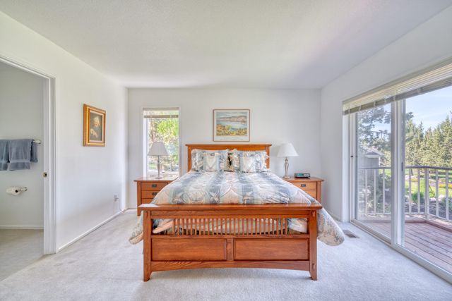 2028 Osprey Drive, Redmond, OR 97756