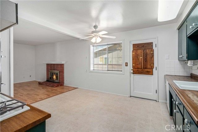 43729 Heaton, Lancaster, CA 93534