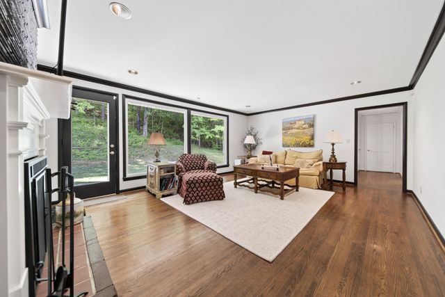 2148 Timberwood Dr, Nashville, TN 37215