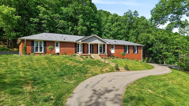 2148 Timberwood Dr, Nashville, TN 37215