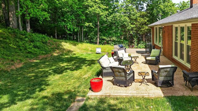 2148 Timberwood Dr, Nashville, TN 37215