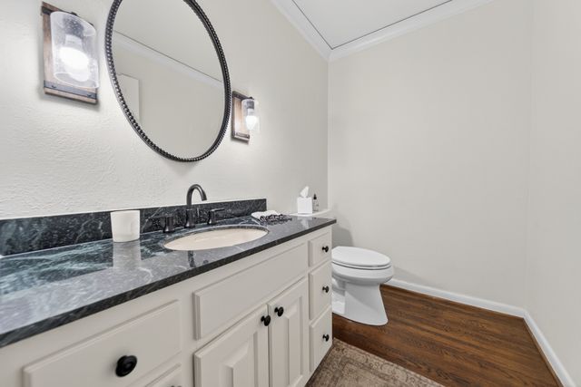2148 Timberwood Dr, Nashville, TN 37215