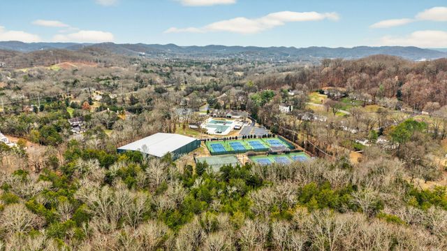 2148 Timberwood Dr, Nashville, TN 37215