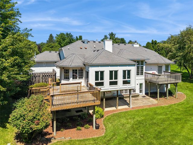 4304 Timberwood Drive, West Des Moines, IA 50265