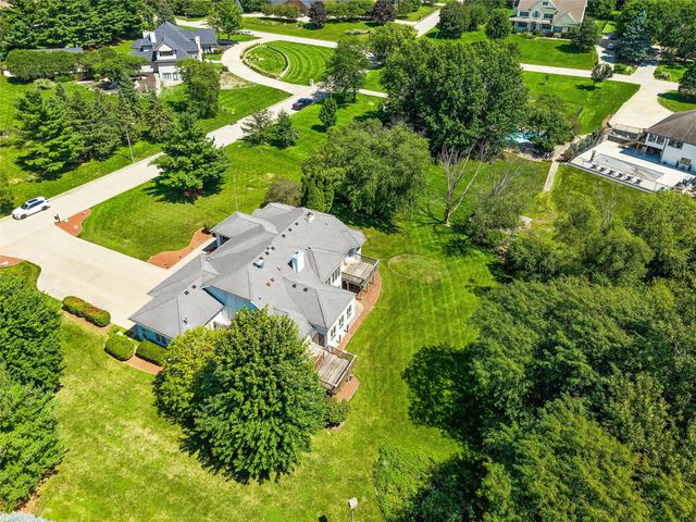 4304 Timberwood Drive, West Des Moines, IA 50265