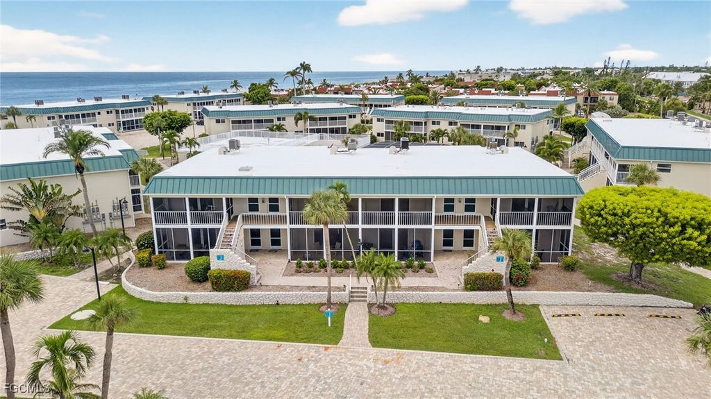 827 E Gulf DR J7, Sanibel, FL 33957