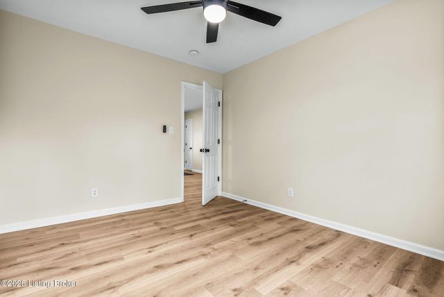 1112 Herr Ln, Louisville, KY 40222