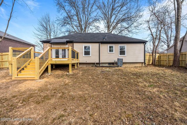 1112 Herr Ln, Louisville, KY 40222