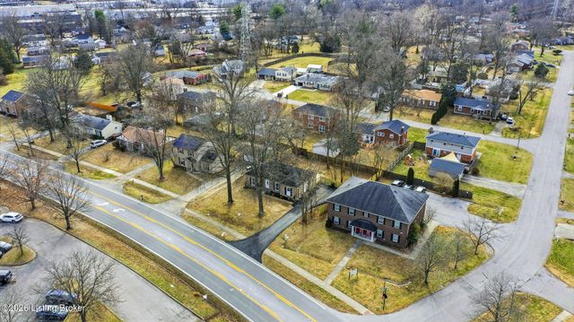 1112 Herr Ln, Louisville, KY 40222
