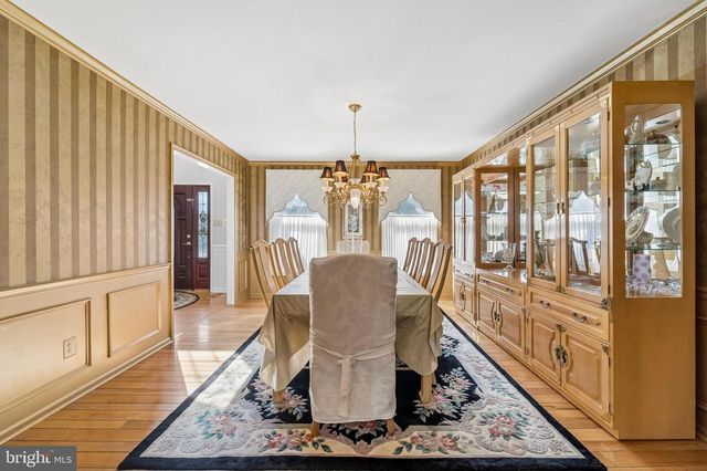 137 BRIARWOOD DR, Southampton, PA 18966