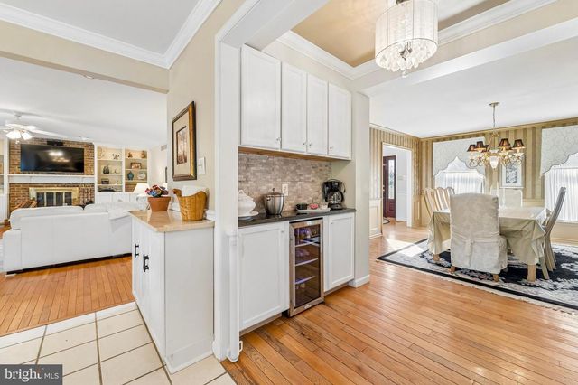 137 BRIARWOOD DR, Southampton, PA 18966