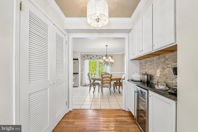 137 BRIARWOOD DR, Southampton, PA 18966